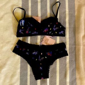 Savage x Fenty Bra and Panty Set